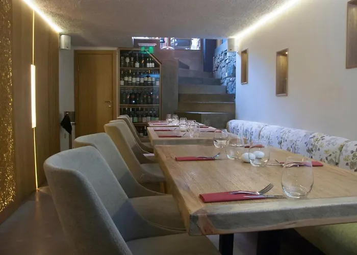 Apartman One-bedroom With Free Street Parking, Free Gym Pass And Office Setup Plovdiv