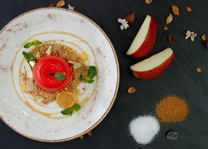 One-bedroom With Free Street Parking, Free Gym Pass And Office Setup Φιλιππούπολη